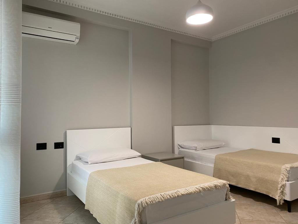 Laureta Çako Apartment Tirana Extérieur photo